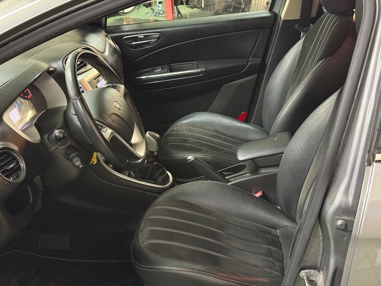 Lancia Delta 1.6 MJT Gold