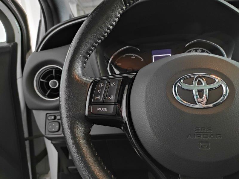 TOYOTA Yaris 3ª serie - Yaris 1.5 Hybrid 5 porte Style