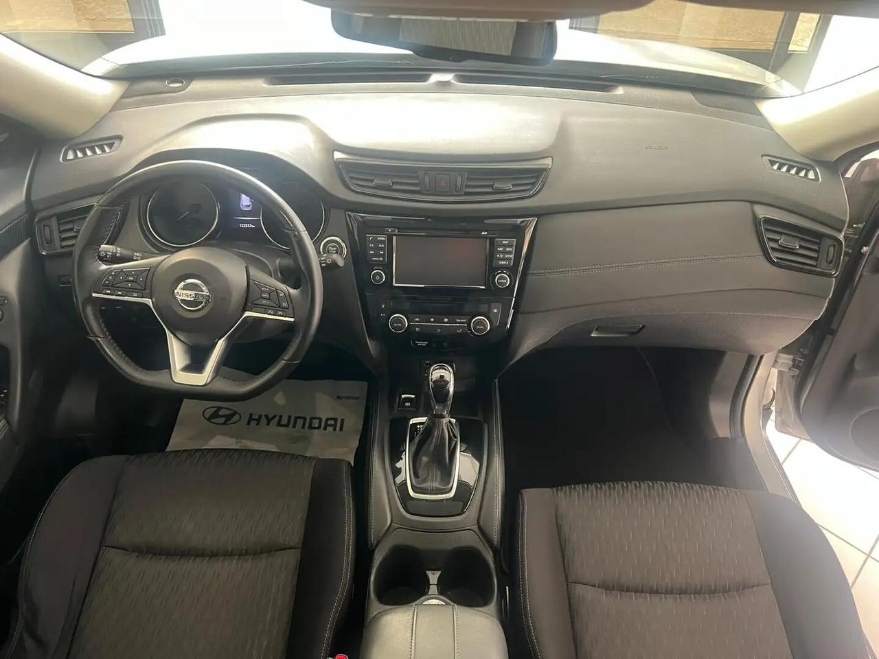 Nissan X-Trail 2.0 dCi 2WD X-Tronic N-Connecta 7 POSTI