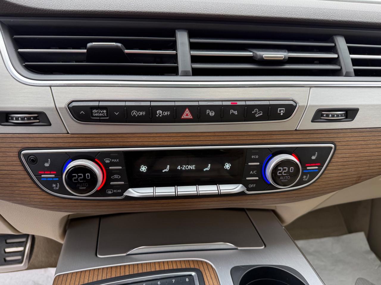 Audi Q7 3.0 TDI 272 CV quattro TETTO.SOFT CLOSE. FULL