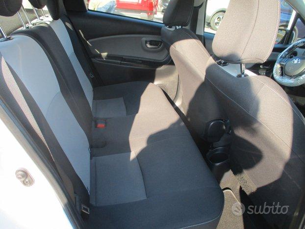 Toyota Yaris 1.5 HYBRID AUTOMATICA KM CERTIFICATI