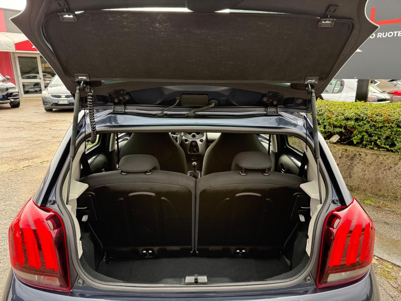 Peugeot 108 VTi 68 5 porte Allure 2016 104.000KM