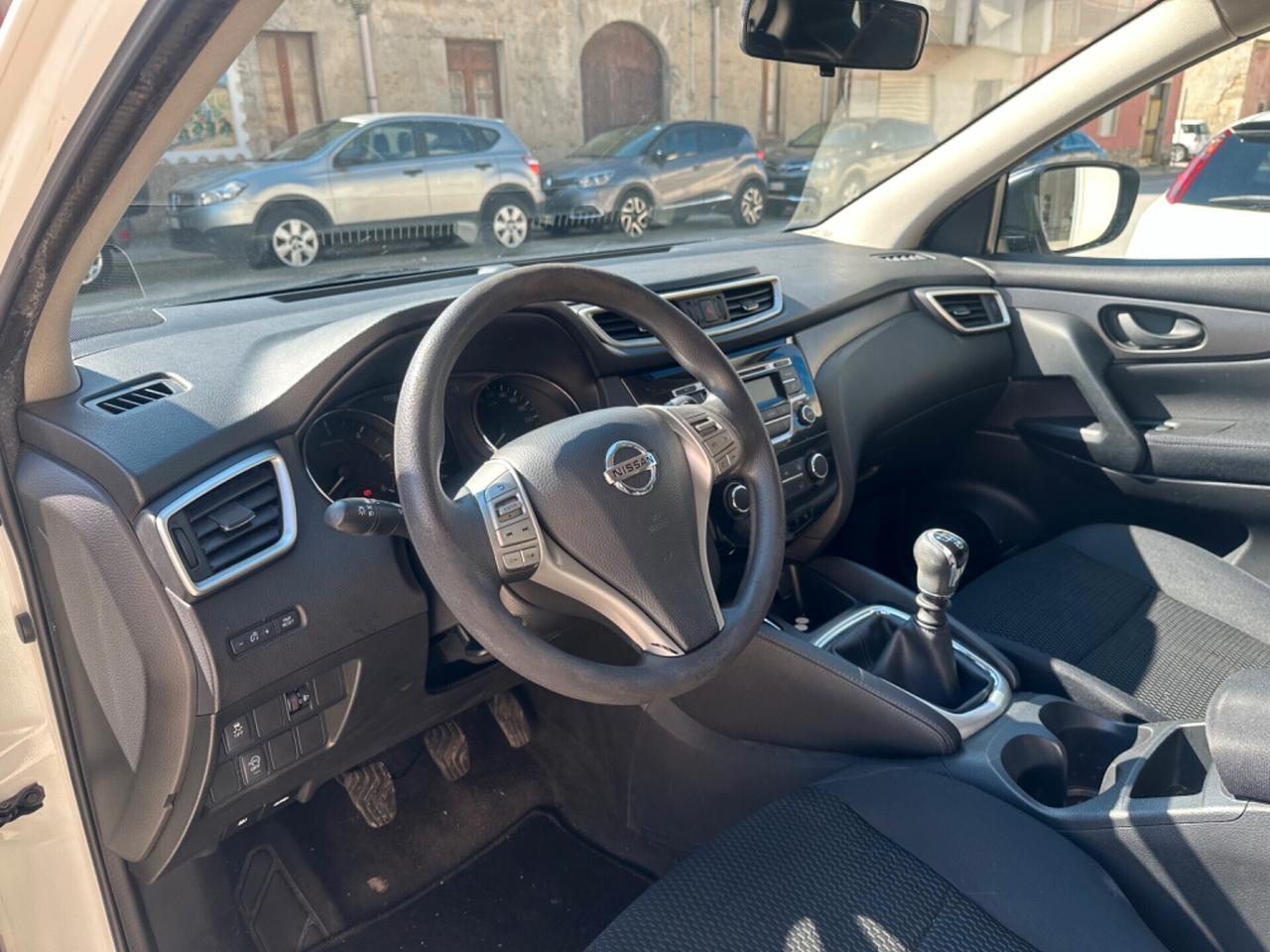 Nissan Qashqai 1.5 dCi DPF Tekna