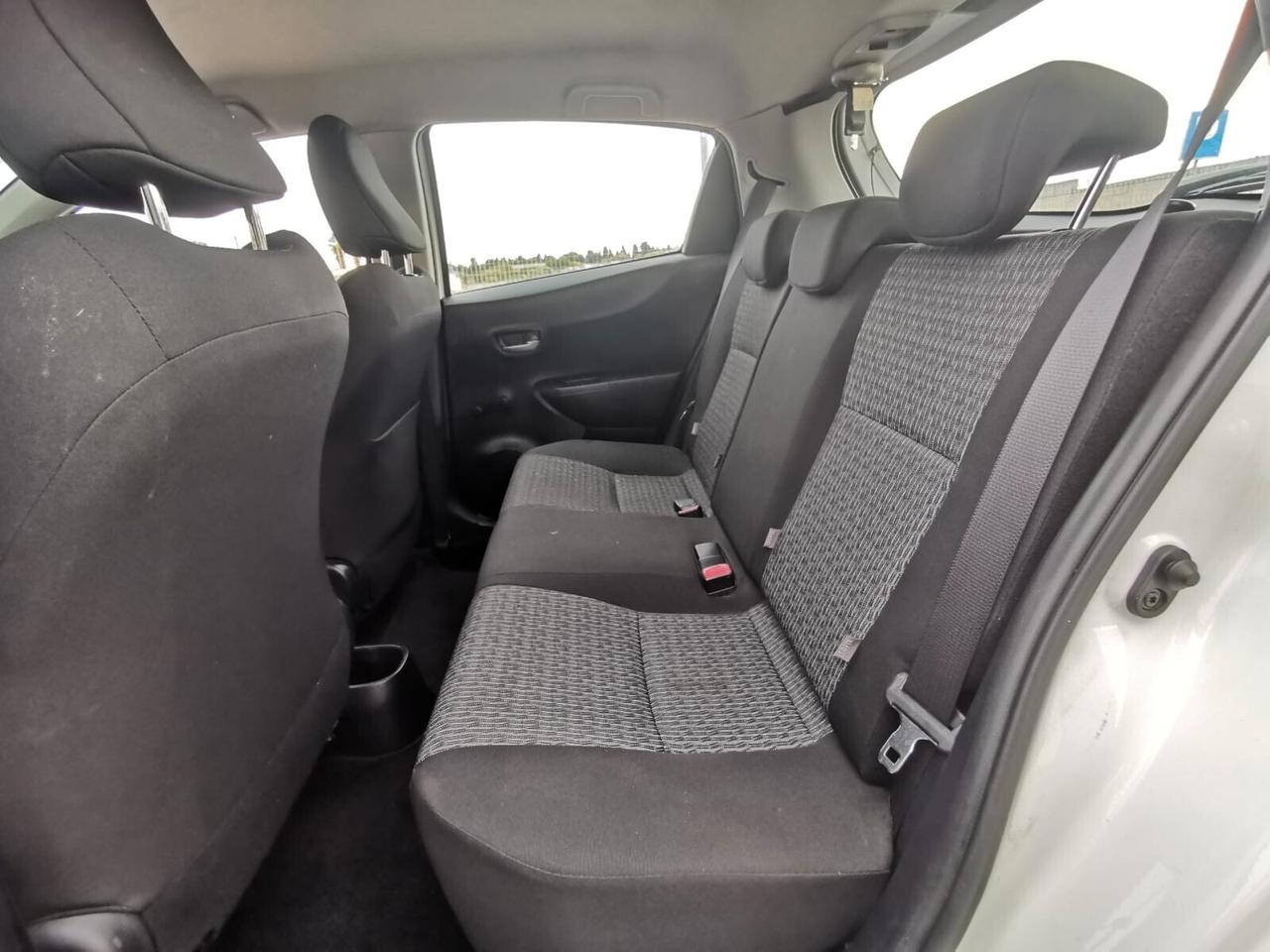 Toyota Yaris 1.4 D-4D 5P. Lounge - 2013
