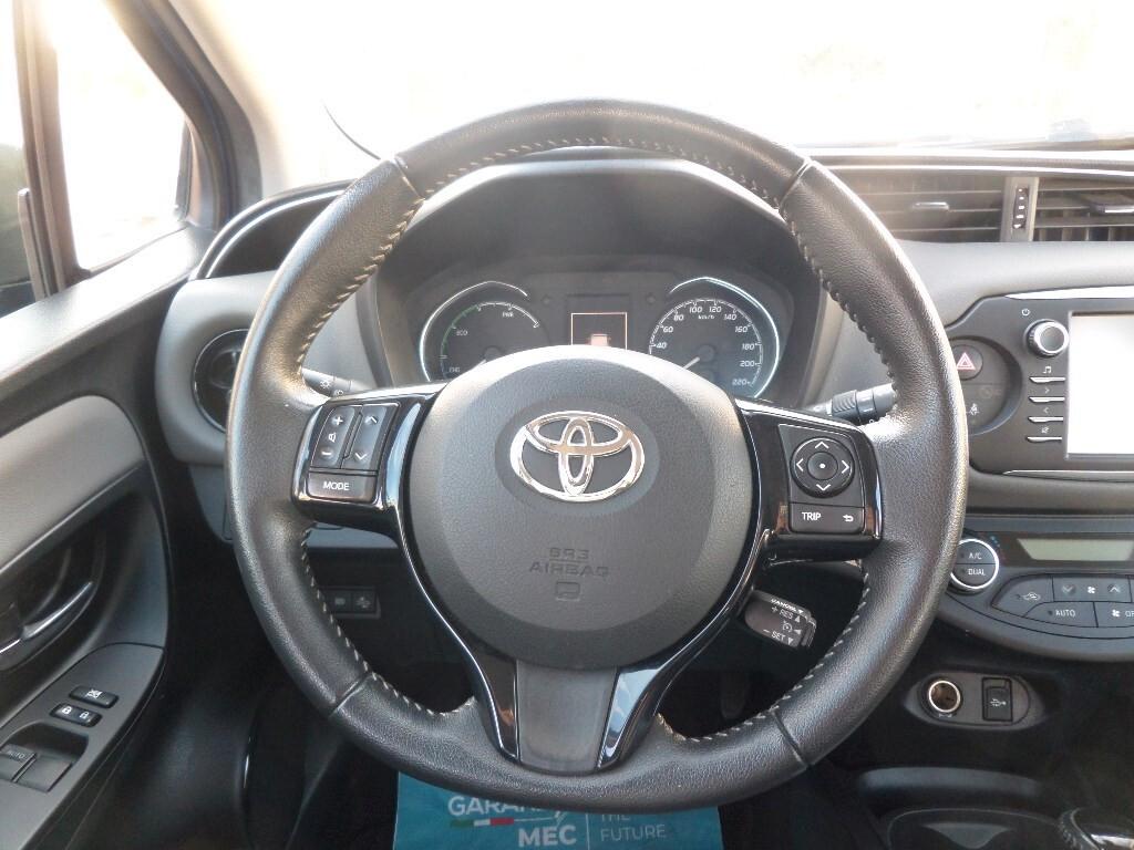 TOYOTA YARIS 1.5 HYBRID BUSINESS - Navi-Retro Camera-Cruise