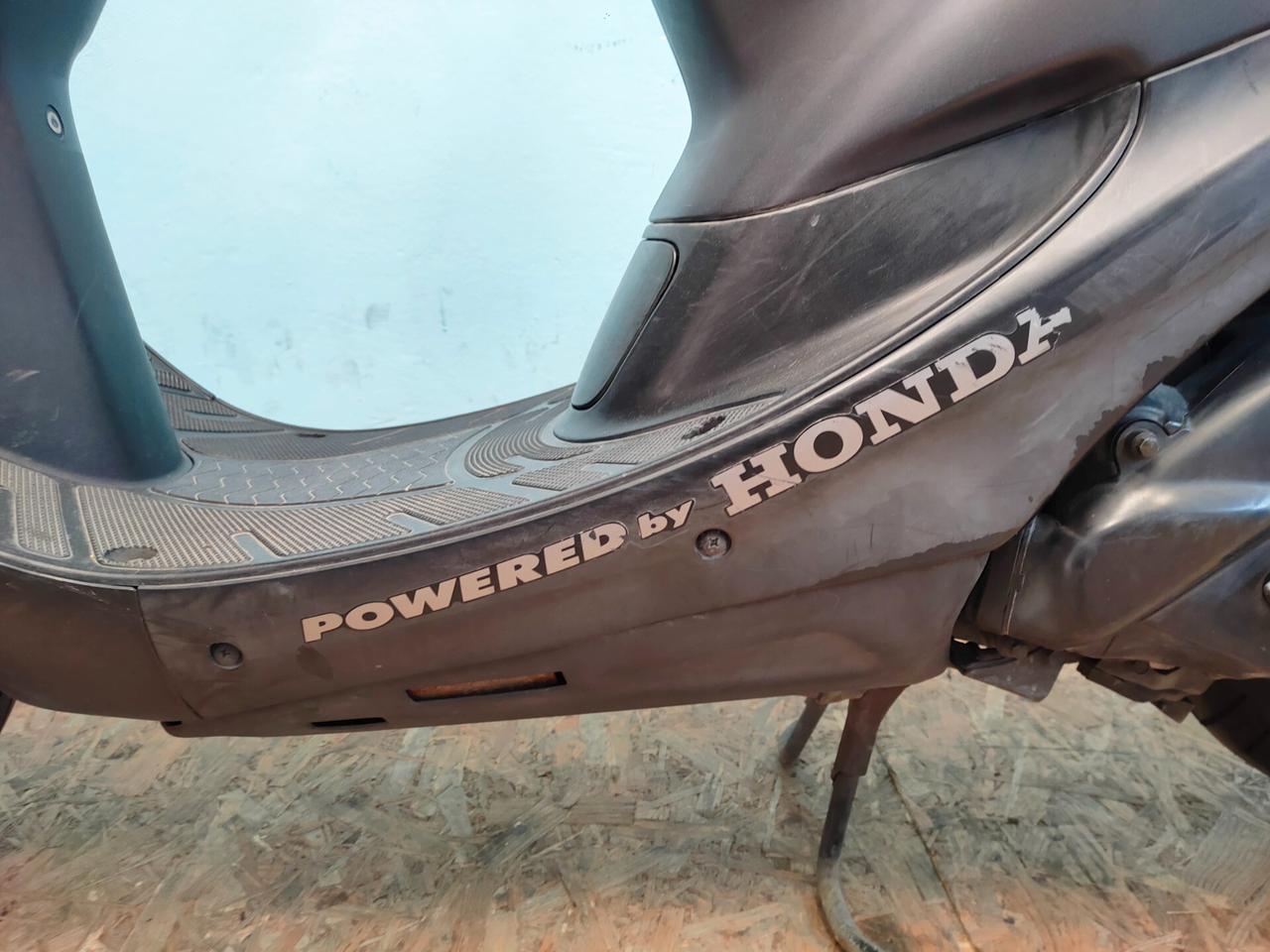 Honda Dio ZX 2 tempi soli 8688 km.