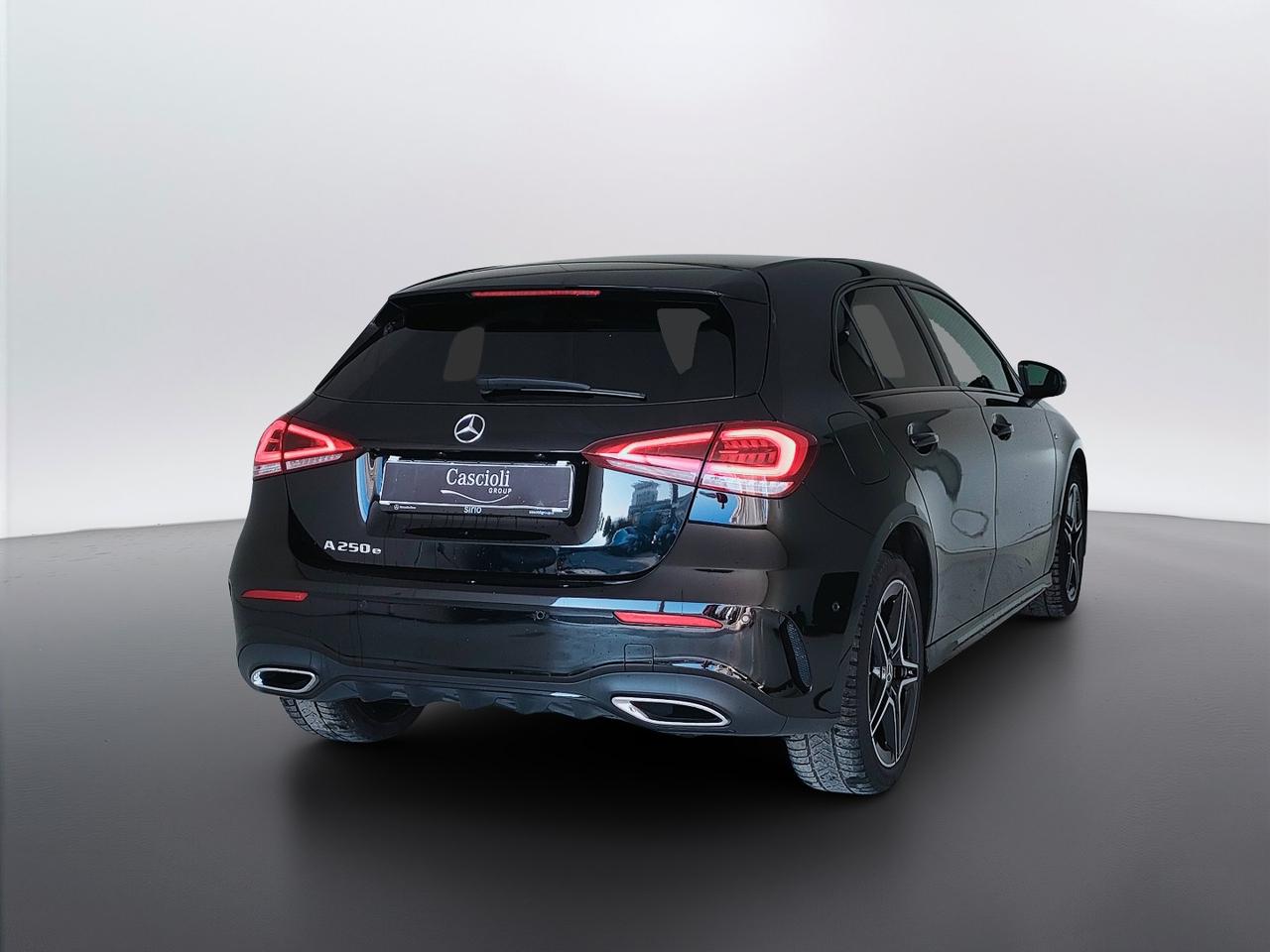 Mercedes-Benz Classe A - W177 2018 - A 250 e phev (eq-power) Premium Plus edition auto