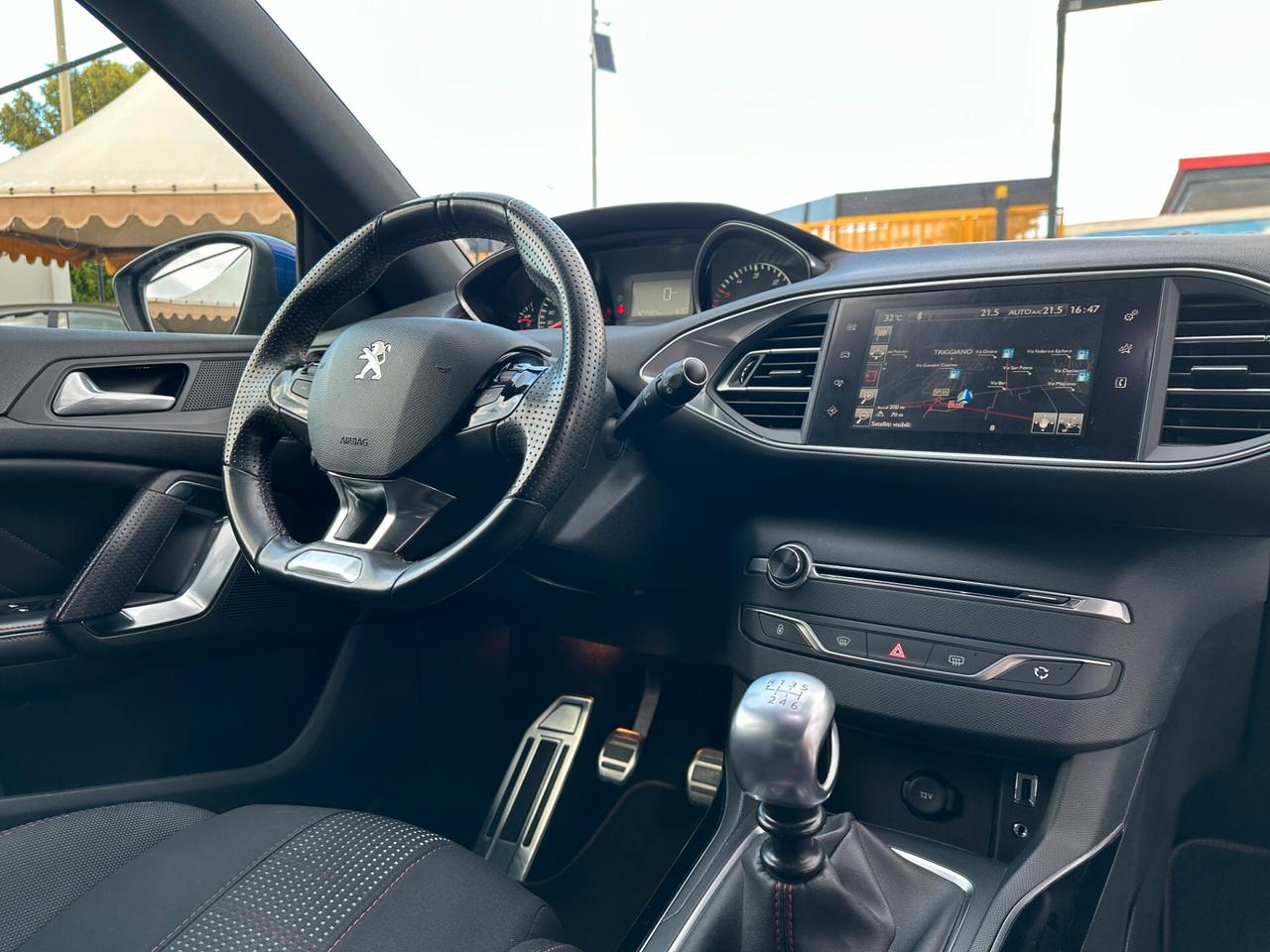 PEUGEOT 308 1.6 BlueHDi 120 S&S GT Line