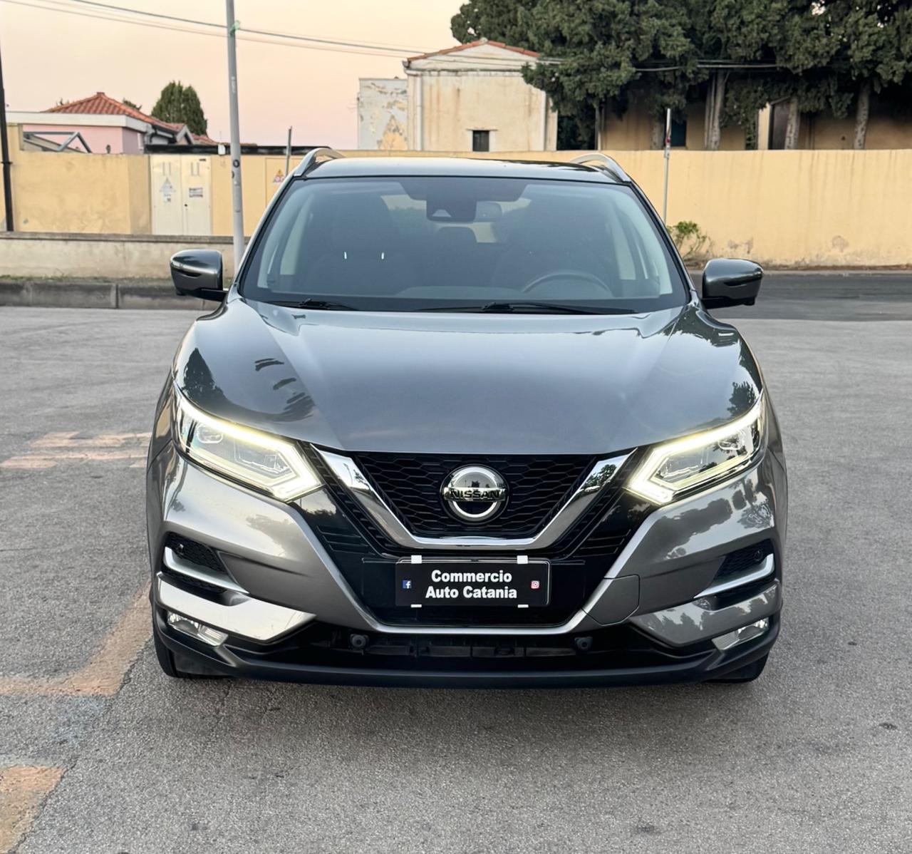 Nissan Qashqai 1.5 dCi CAMBIO AUTOMATICO/POCHI CHILOMETRI