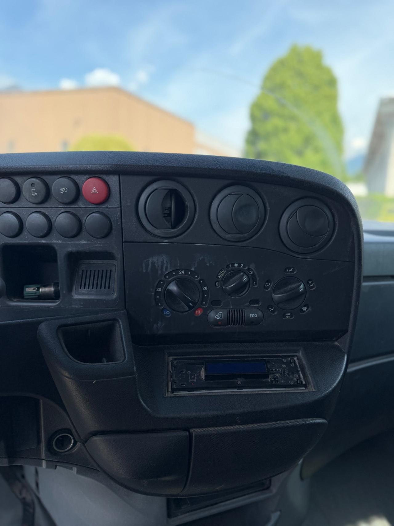 Iveco Daily ribaltabile 3 lati 3.0 cambio 6 marce