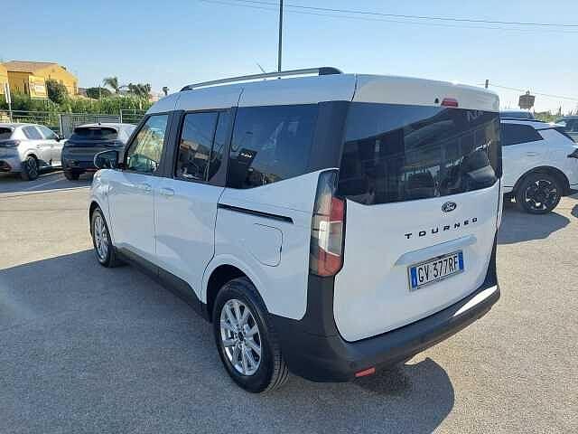 Ford Tourneo Courier 1.0 EcoBoost Powershift Titanium