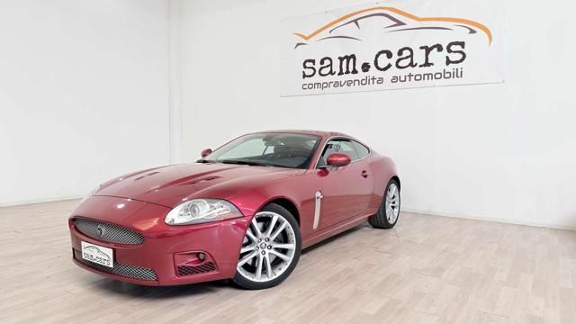 JAGUAR XKR 4.2 V8 Coupé