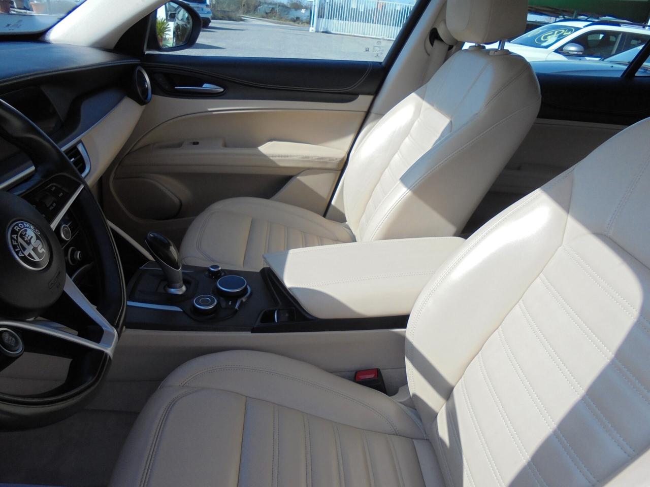 Alfa Romeo Stelvio 2.2 Turbodiesel 210 CV AT8 Q4 Executive