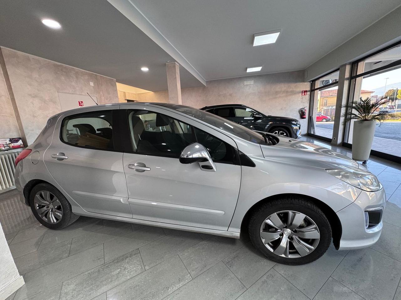 Peugeot 308 Business 1.6 e-HDi FAP 112 MicroHybrid