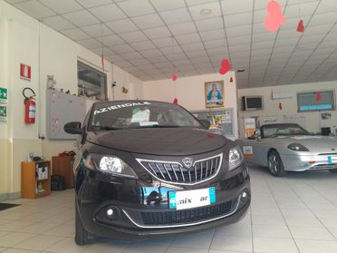 Lancia Ypsilon 1.0 FireFly 5 porte S&S Hybrid Ecochic Gold