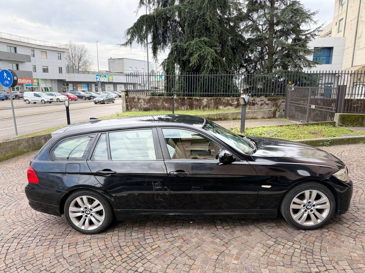 BMW Serie 3 Touring 320d Touring Futura c pelle 184cv