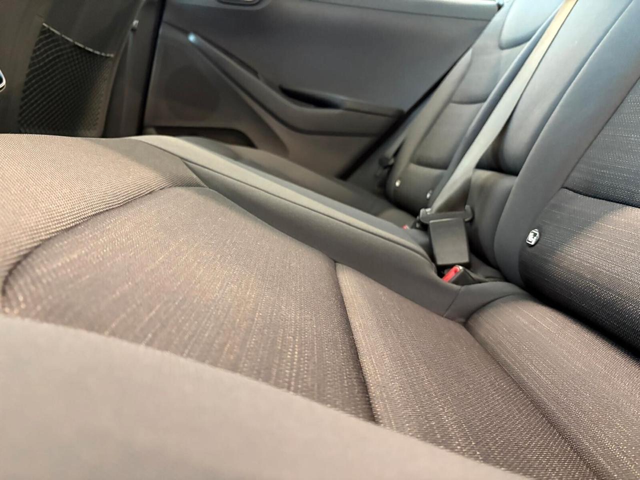 Hyundai Ioniq COMFORT 1.6 Hybrid DCT Plus Pack