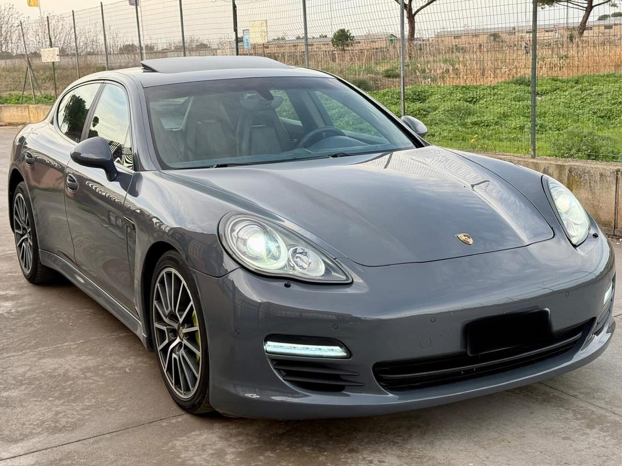 Porsche Panamera 3.0 250cv tetto apribile