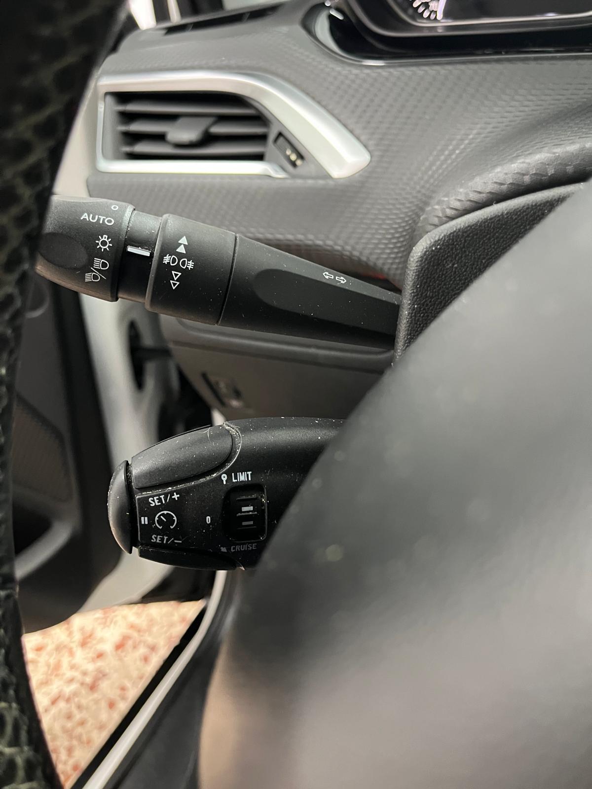 Peugeot 2008 1.6 e-HDi 92 CV Stop&Start Allure