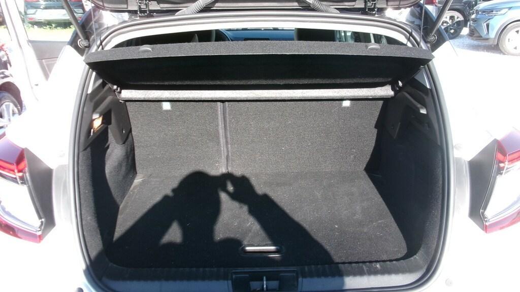 Renault Captur 1.6 Hybrid Techno E-Tech Auto