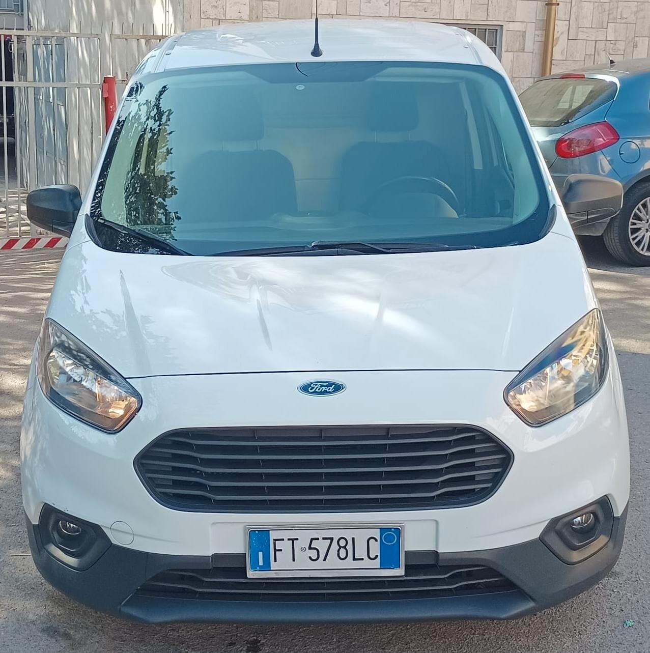 Ford Transit Courier Transit Courier 1.5 TDCi 75CV Van Titanium