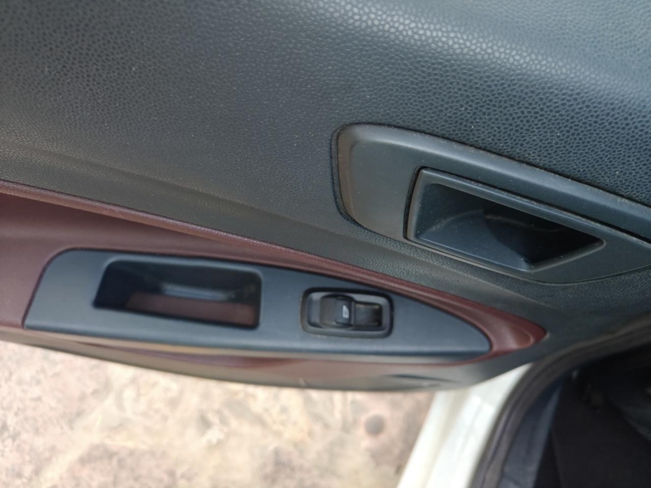 Ford Fiesta TITANIUM