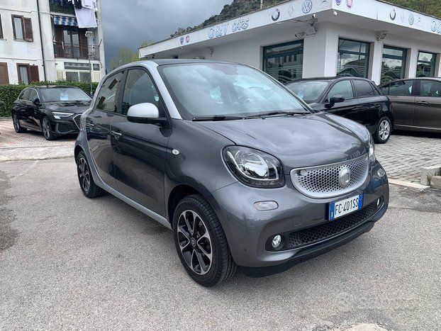 Smart forfour 1.0 twinamic 71cv automatica passion