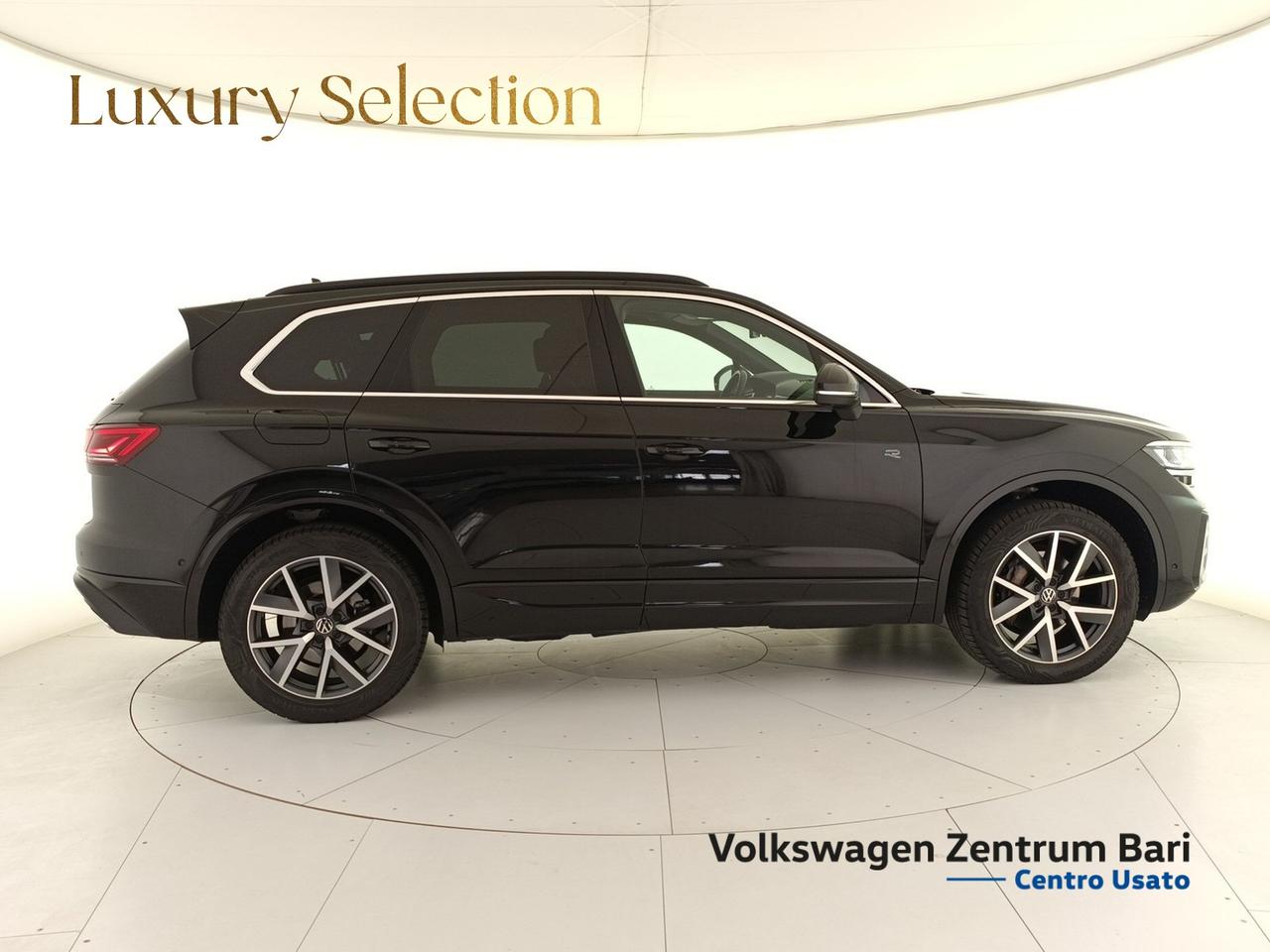 Volkswagen Touareg 3.0 v6 tdi elegance r-line exterior pack 231cv tiptronic