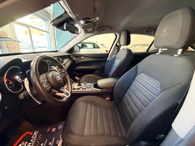 Alfa Romeo Stelvio 2.2 Turbodiesel 190 CV AT8 RWD Business