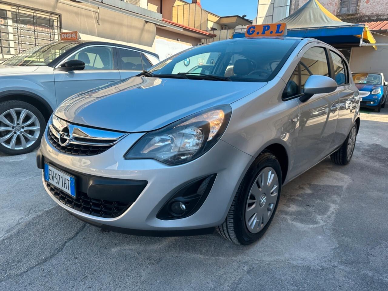 Opel Corsa 1.2 85CV 5 porte GPL-TECH Edition
