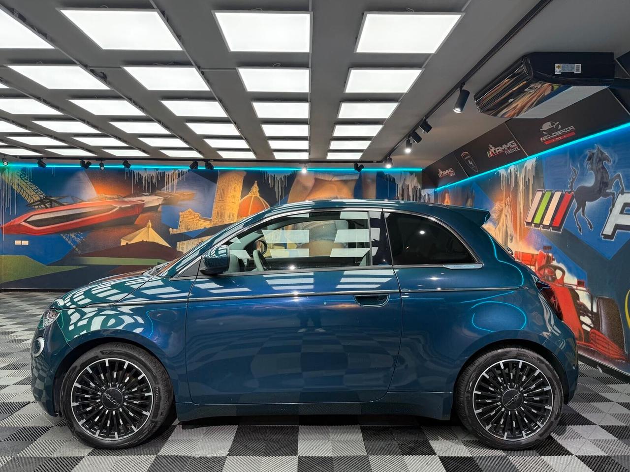 Fiat 500 500e 3+1 42 kWh La Prima (793)