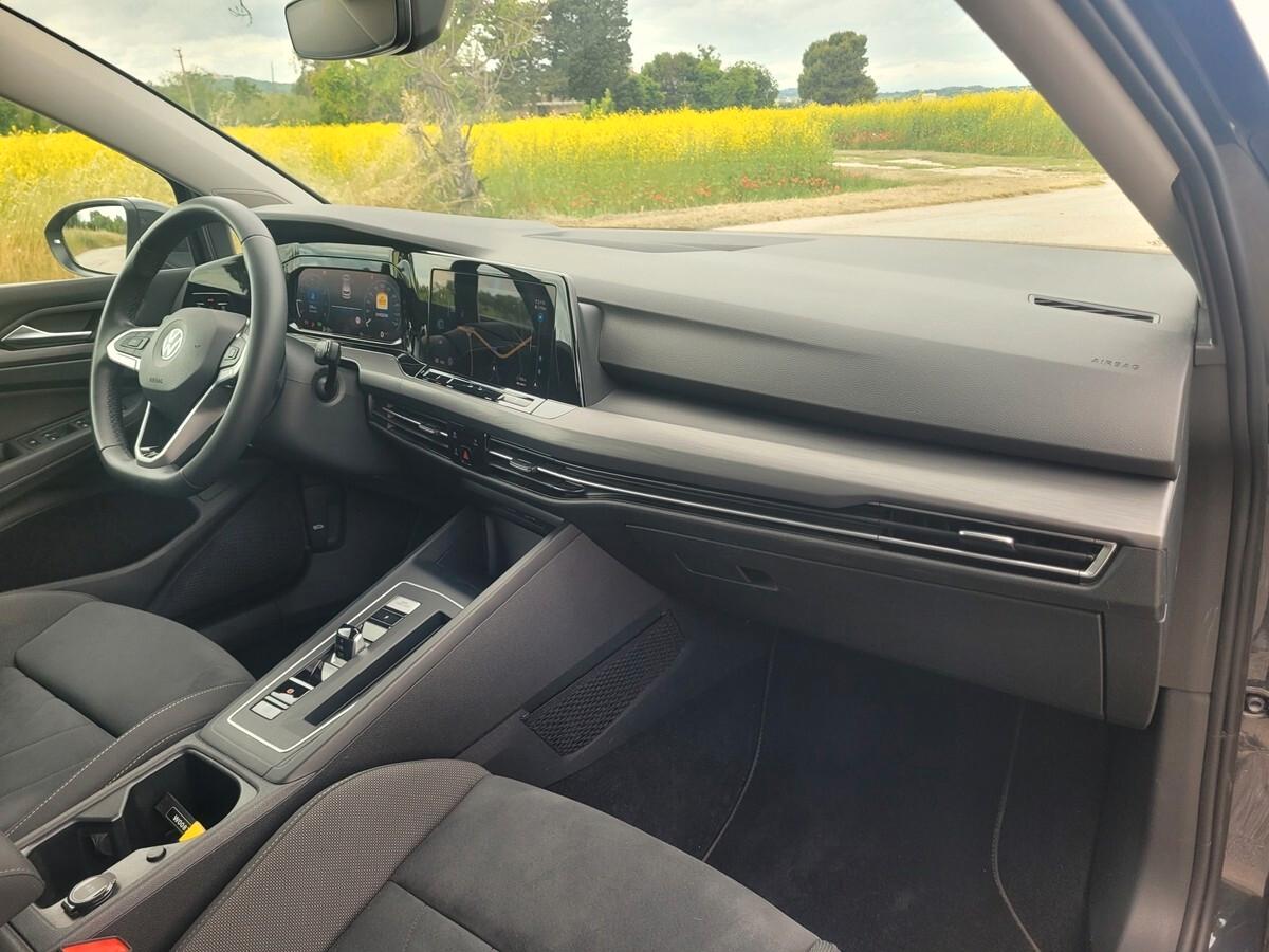 Volkswagen Golf 1.5 TGI DSG Style