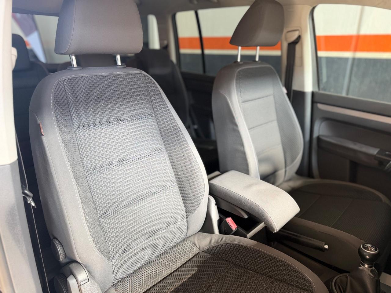 Volkswagen Touran 1.6 TDI Trendline NEOPATENTATI