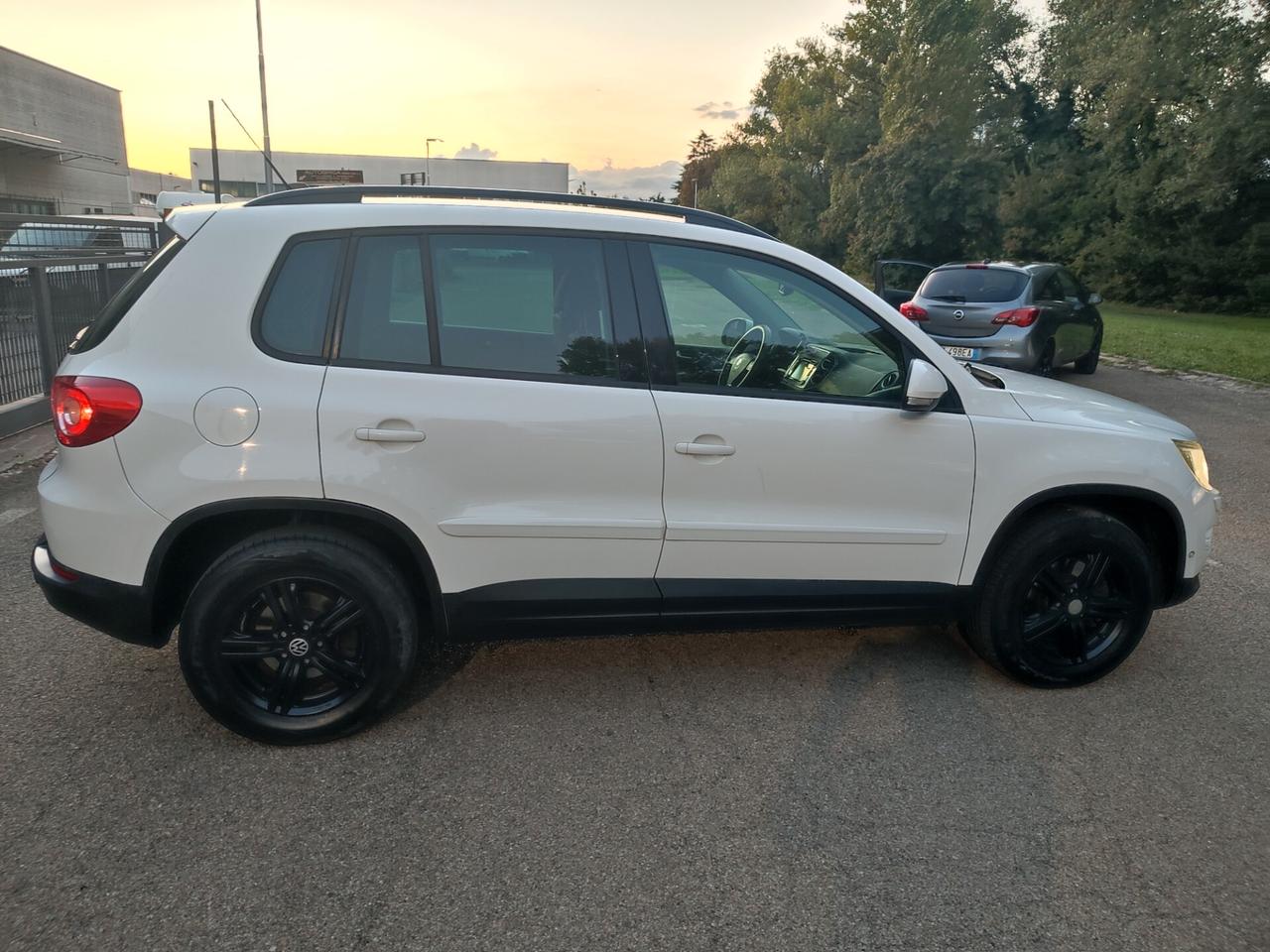 VOLKSWAGEN TIGUAN 2.0 DIESEL 4MOTION 4X4 COME NUOVA