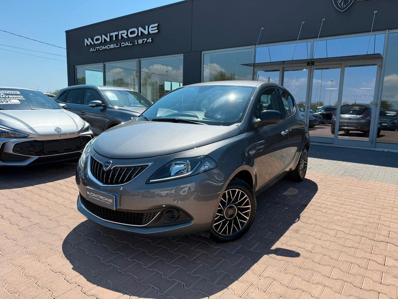 Lancia Ypsilon 1.0 FireFly 5 porte S&S Hybrid Platino