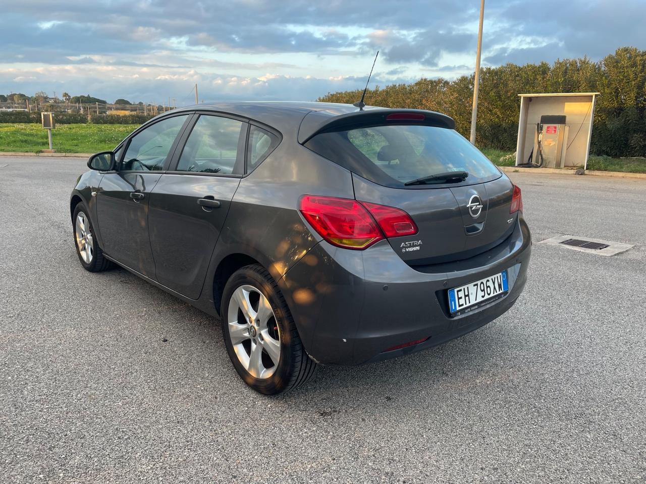 Opel Astra 1.7 CDTI 110CV 5 porte