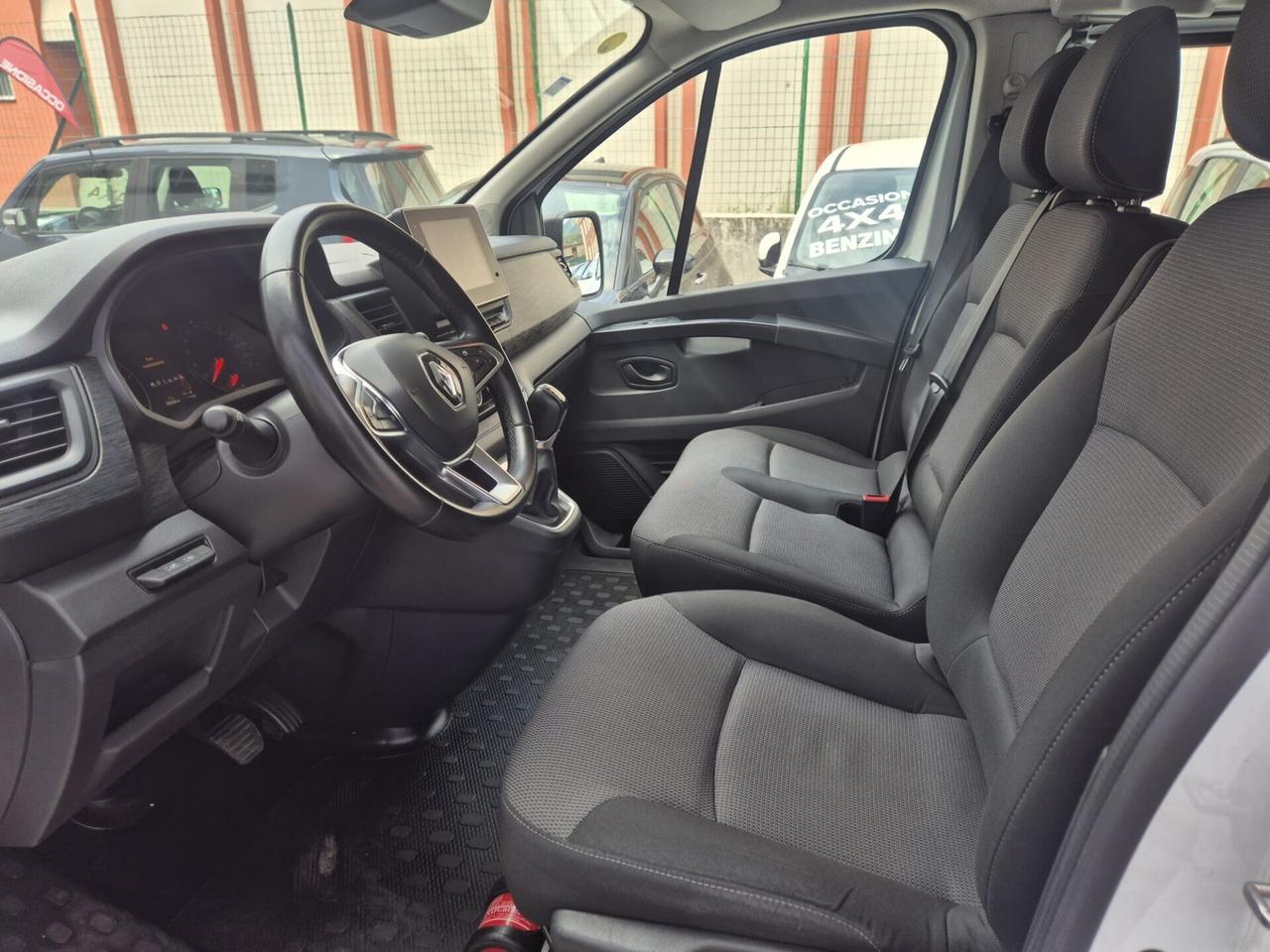 RENAULT TRAFIC 2.0 150 CV CONFORT 2.9T - PC - CAMBIO AUTOM - 6 POSTI
