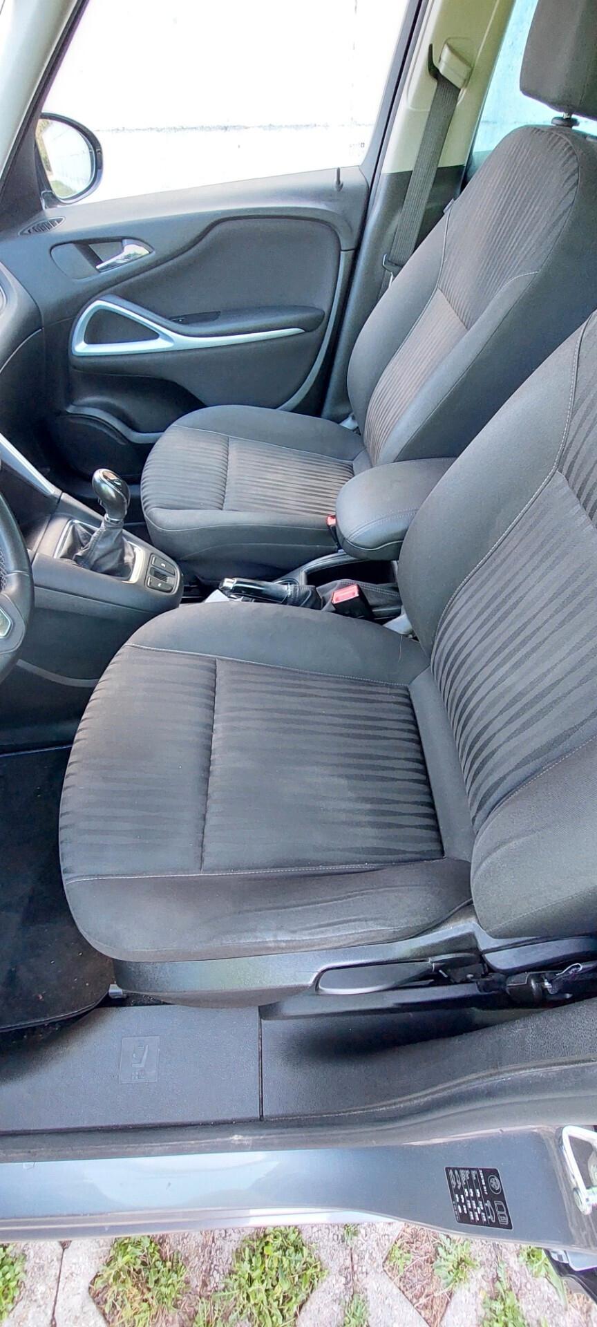 ZAFIRA 7 POSTI 1,6 METANO DI SERIE 150 CV TURBO, INNOVATION TELEFONO LEGA SENSORI FULL FULL