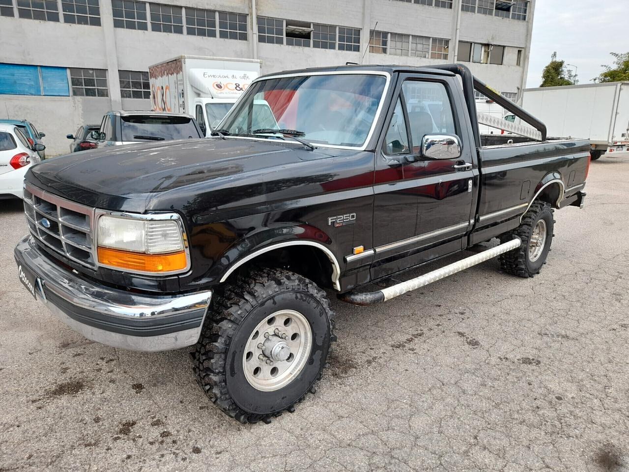 Ford F 250 FORD F-250 XLT PICK UP
