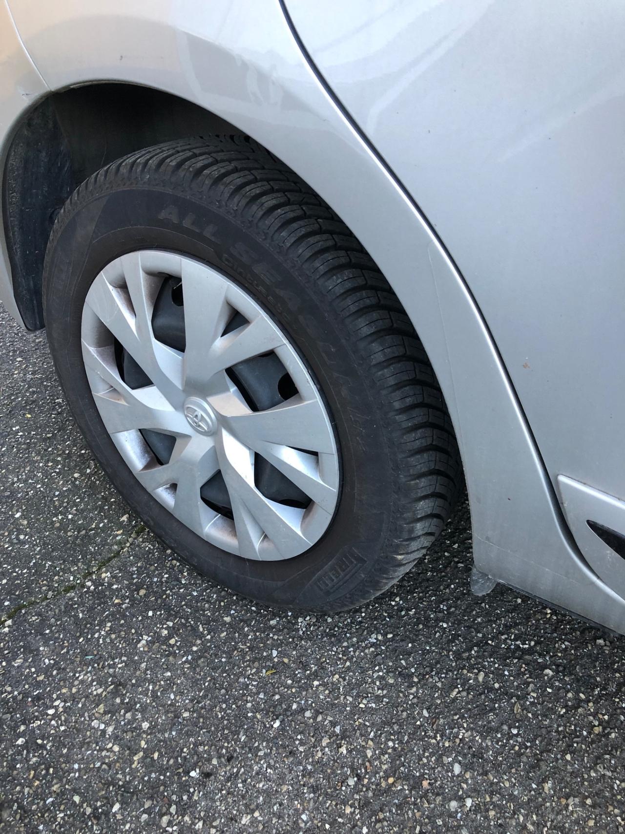 Toyota Yaris 1.5 Hybrid 5 porte Active