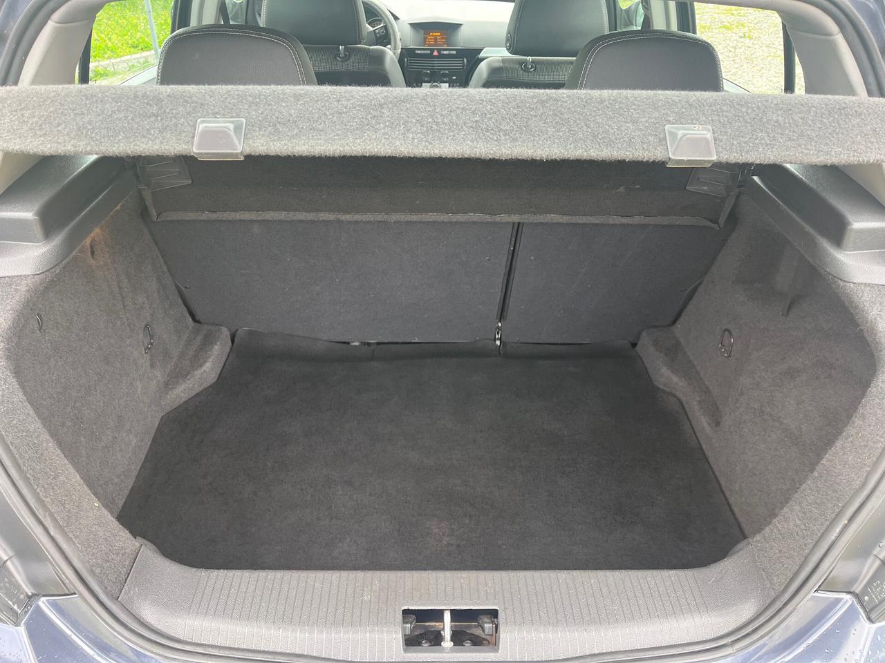 Opel Astra 1.6 16V VVT 5 porte Easytronic Cosmo Si Permuta