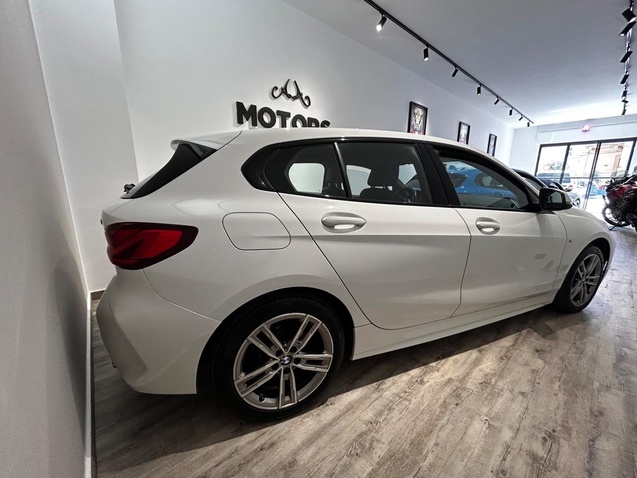 Bmw 118 118d 5p. Msport