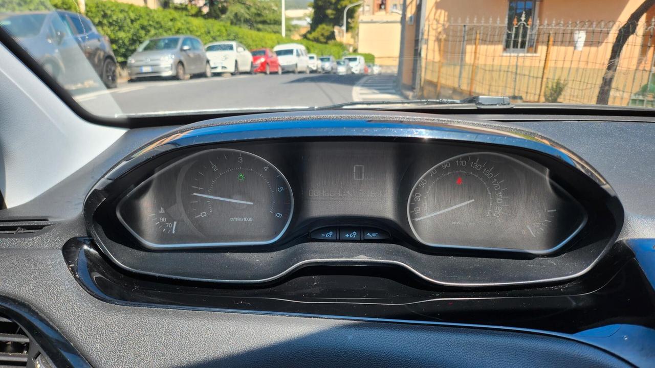 Peugeot 208 BlueHDi 75 5 porte Allure