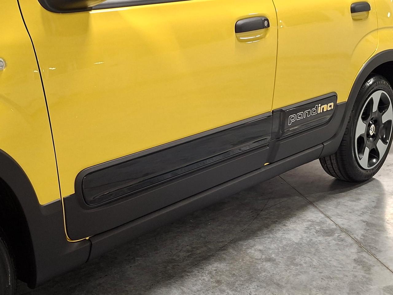 Fiat Panda 1000 FireFly Hybrid 70CV Pandina Km. 0