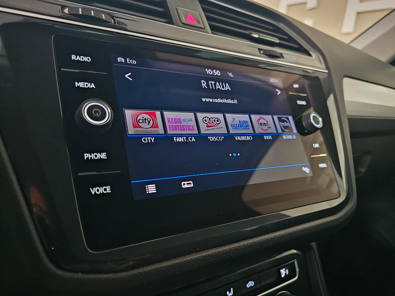 Volkswagen Tiguan 1.6 TDI SCR R LINE BlueMotion Technology