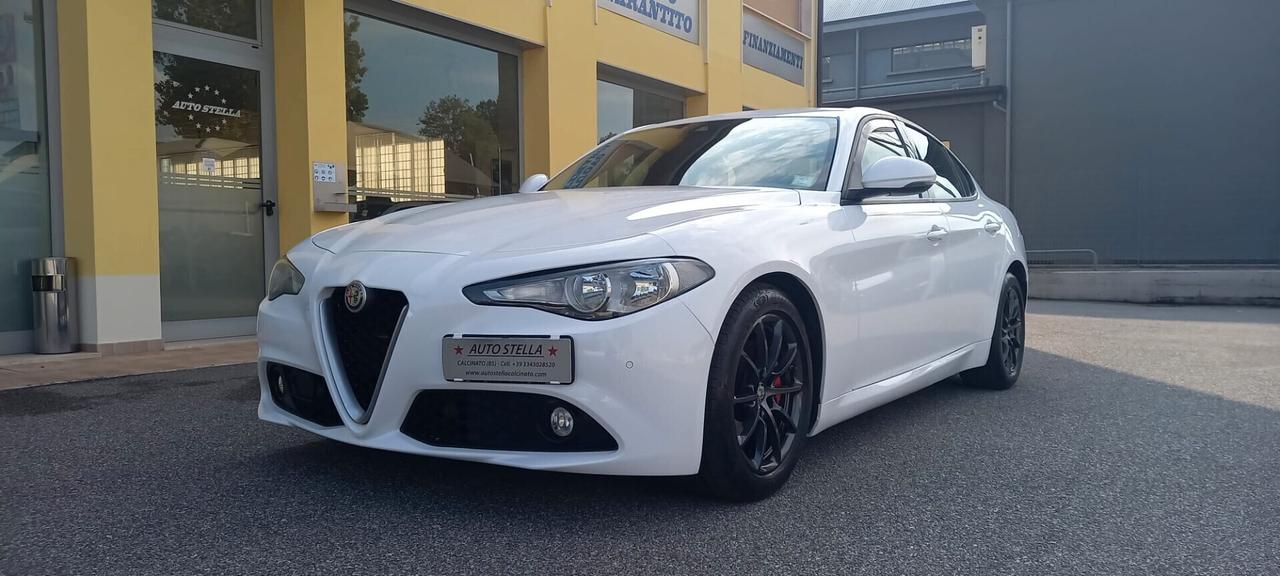 ALFA ROMEO GIULIA Turbodiesel cc. 2.143 CV. 150 Euro 6B Automatica 5 Porte 5 Posti con Cambio Paddle al Volante (F1).