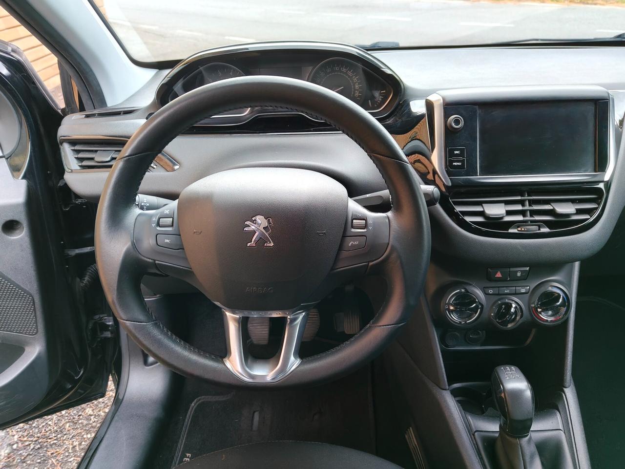 Peugeot 208 PureTech 82 5 porte Allure