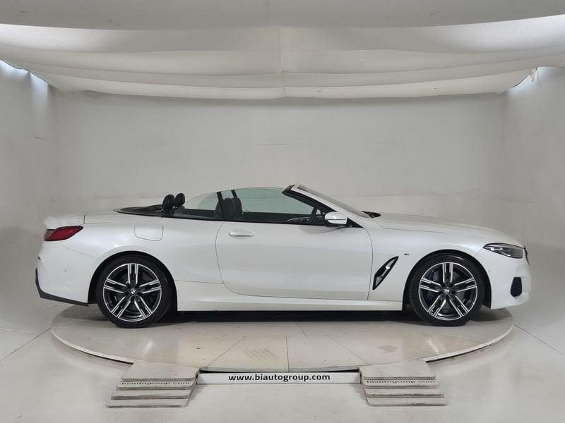 BMW Serie 8 G14 2018 Cabrio Diesel 840d Cabrio xdrive Individual Composition MSport a