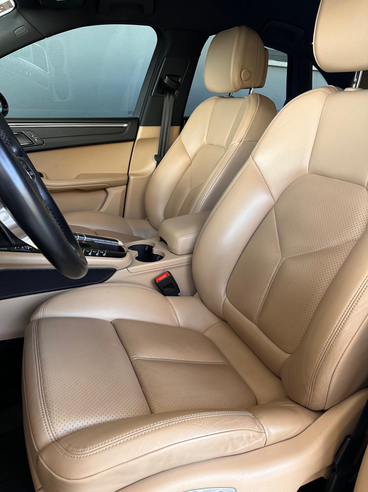 Porsche Macan 2.0 245cv pdk