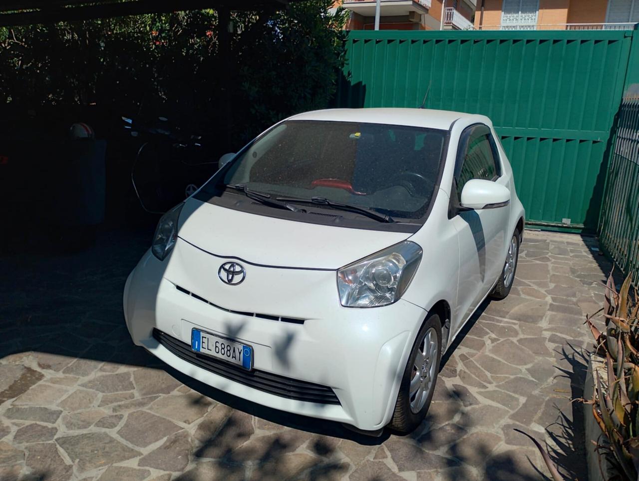 Toyota iQ 1.0 High